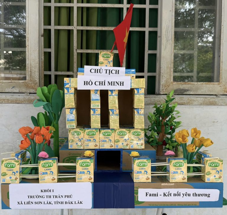 Tập thể Khối 1